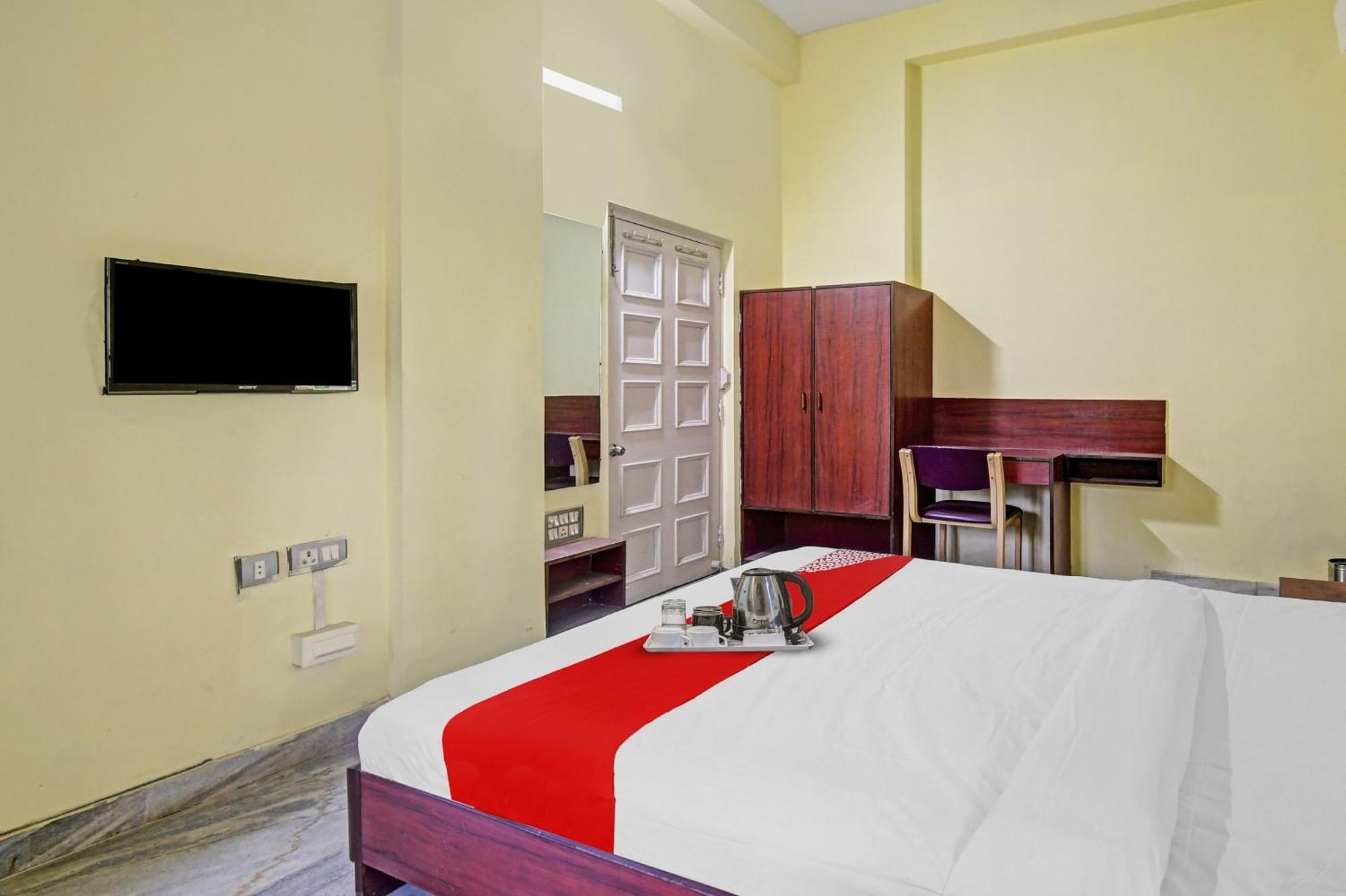 Hotel O R A Homestay Near Acropolis Mall كولكاتا المظهر الخارجي الصورة