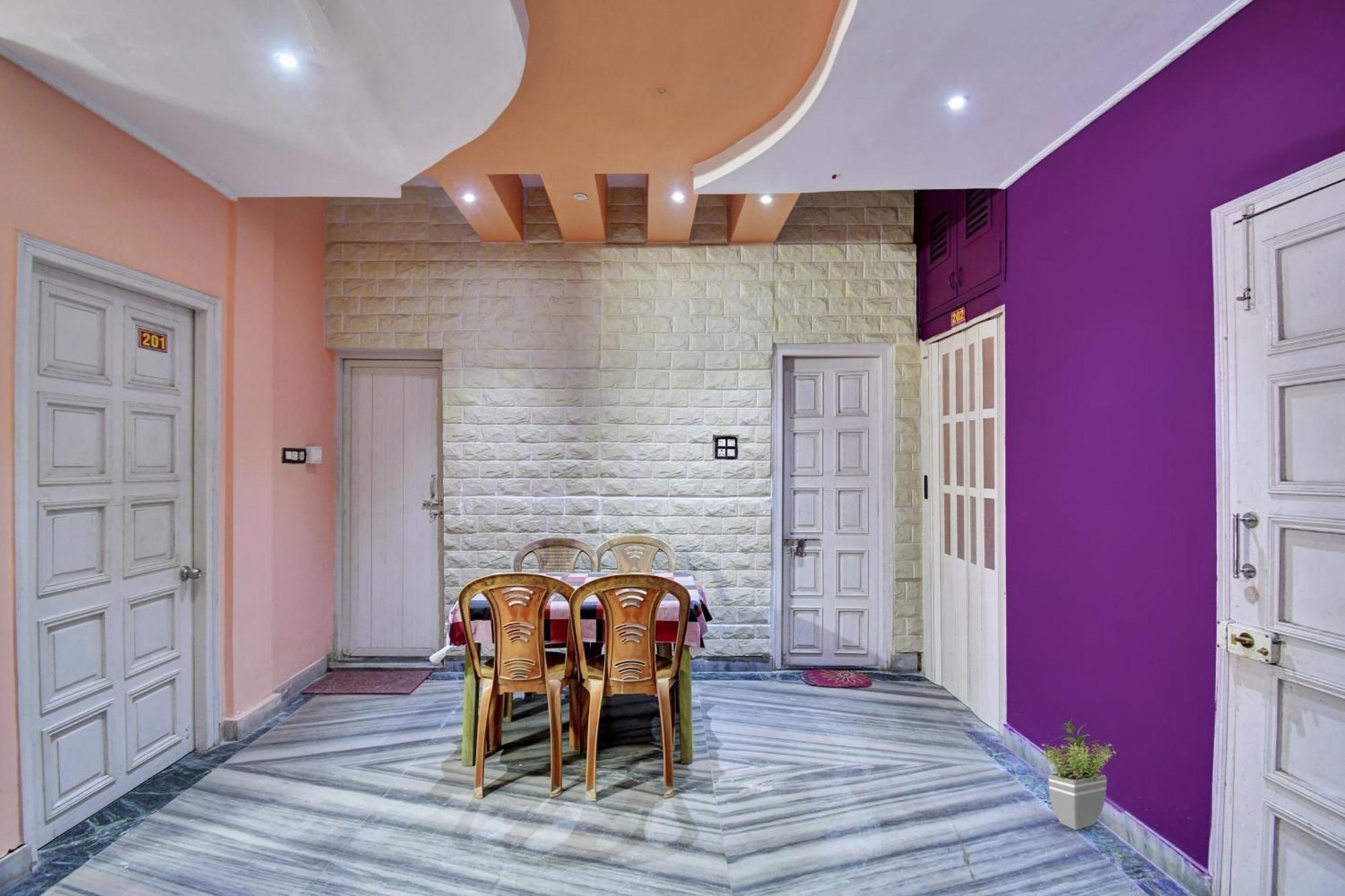 Hotel O R A Homestay Near Acropolis Mall كولكاتا المظهر الخارجي الصورة