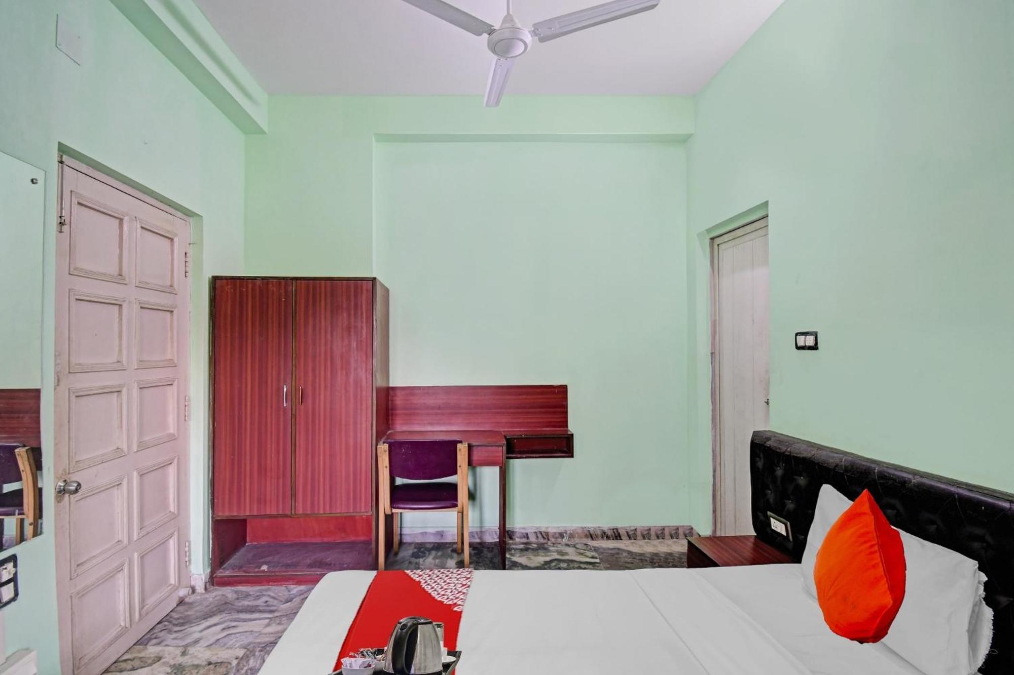 Hotel O R A Homestay Near Acropolis Mall كولكاتا المظهر الخارجي الصورة